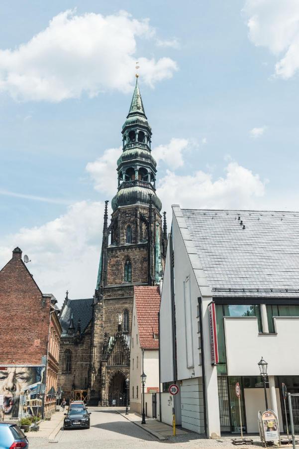 Luxus Stadthaus Am Dom Цвикау Екстериор снимка
